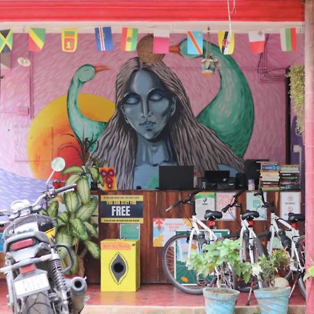 Hostelexp, Varkala - A Beach Town Hostel Buitenkant foto