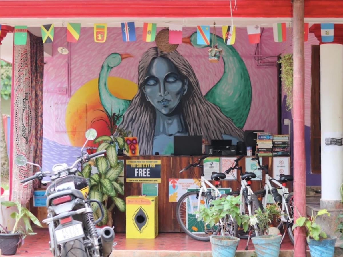 Hostelexp, Varkala - A Beach Town Hostel Buitenkant foto