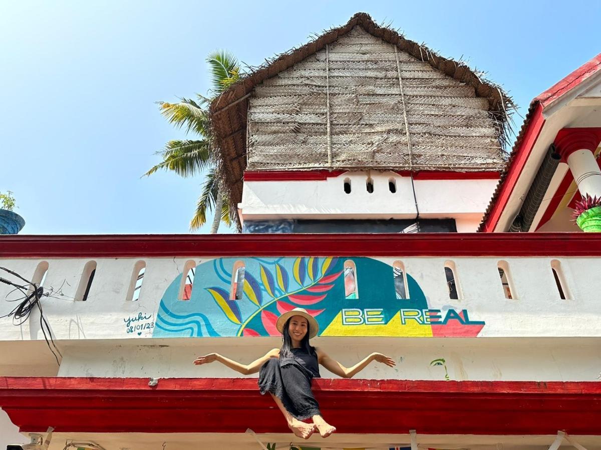 Hostelexp, Varkala - A Beach Town Hostel Buitenkant foto