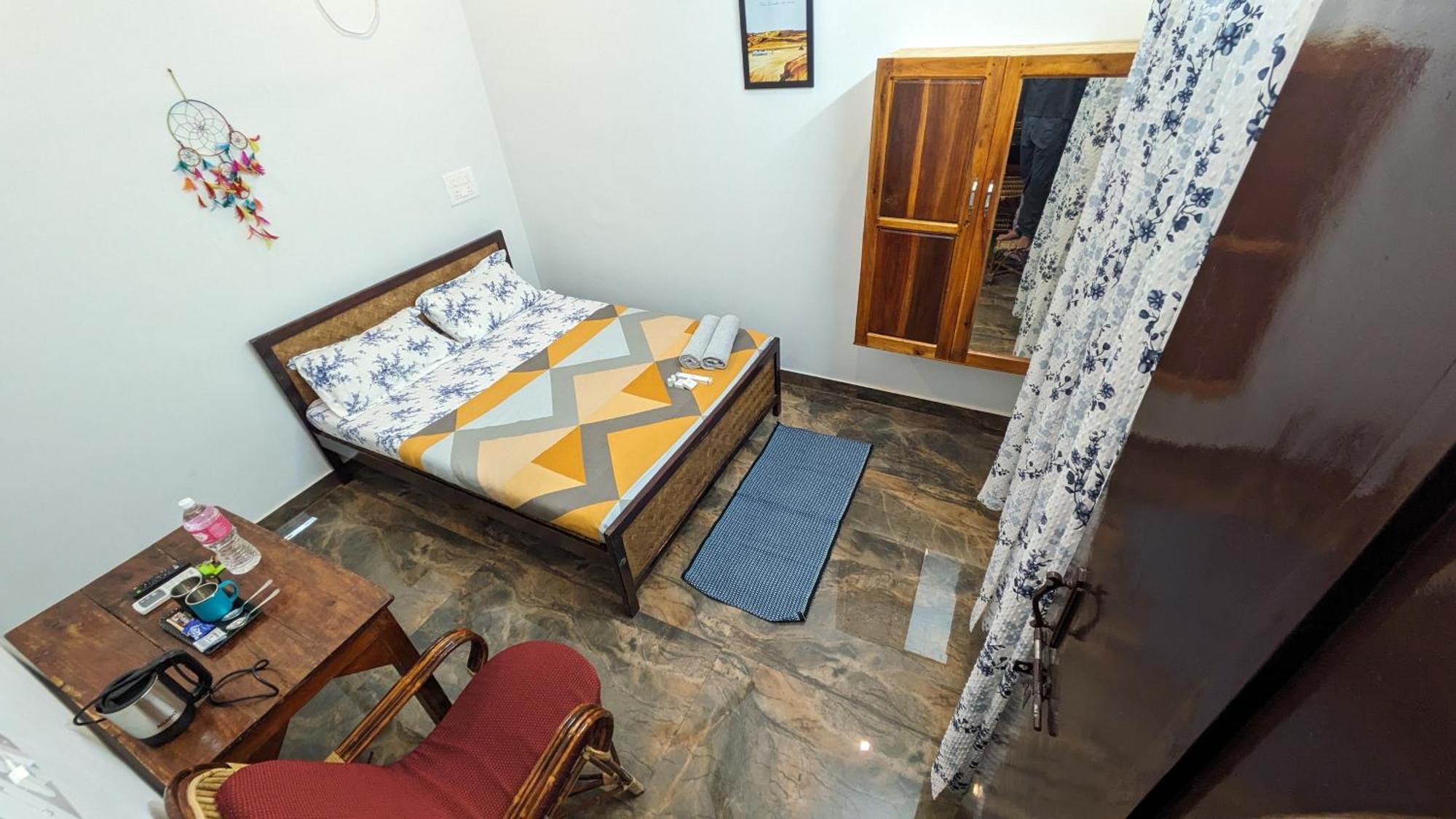 Hostelexp, Varkala - A Beach Town Hostel Buitenkant foto