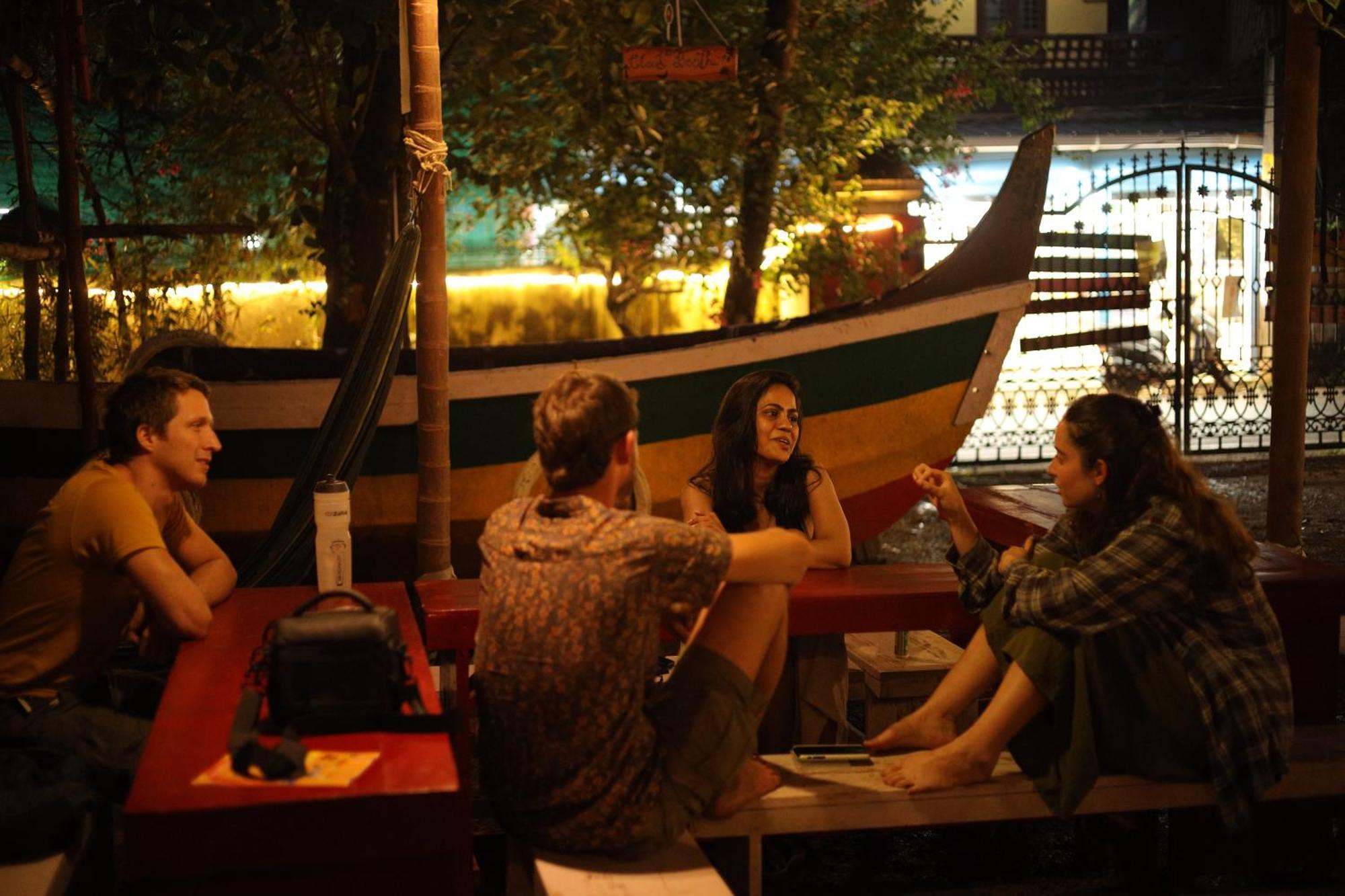 Hostelexp, Varkala - A Beach Town Hostel Buitenkant foto